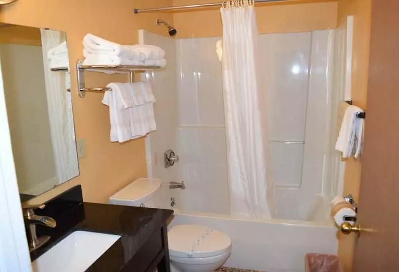 Royal Victorian Motel