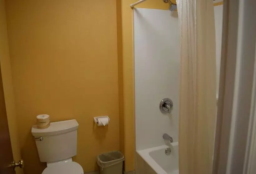 Royal Victorian Motel