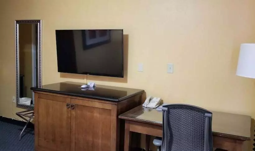 Royal Victorian Motel