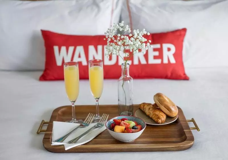 Compass Hotel By Margaritaville Anna Maria Sound