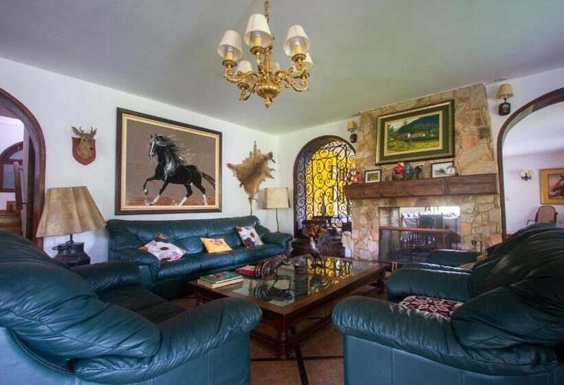 هتل Fundo El Chocho