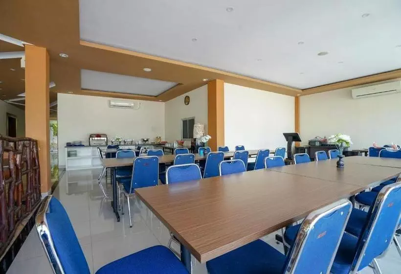 Hotelli Oyo 1727 929