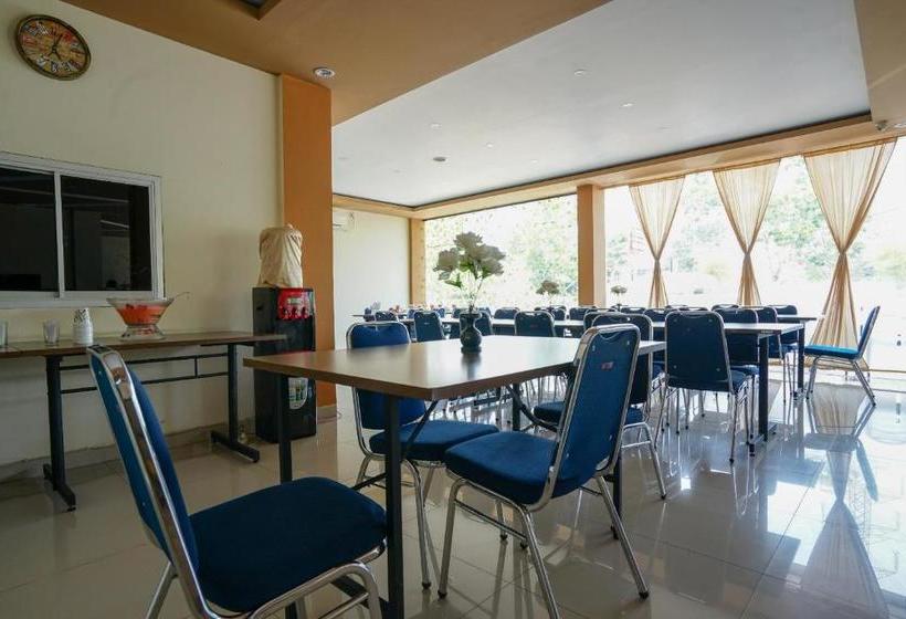 فندق Oyo 1727 929