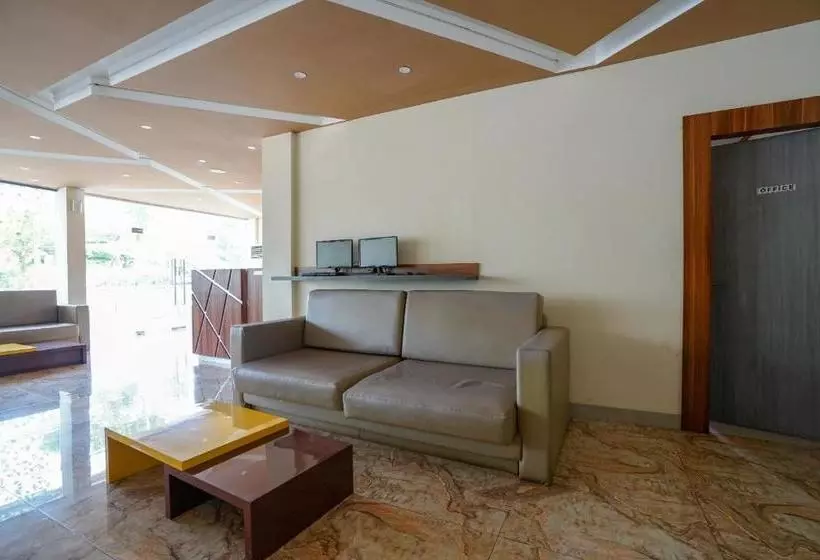 Hotelli Oyo 1727 929