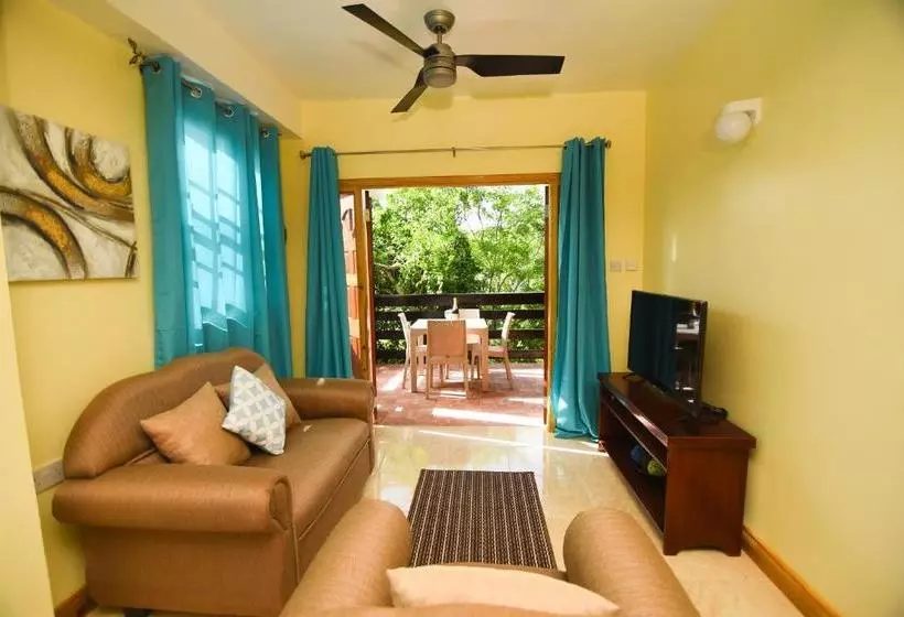 هتل Spice Bay Suites