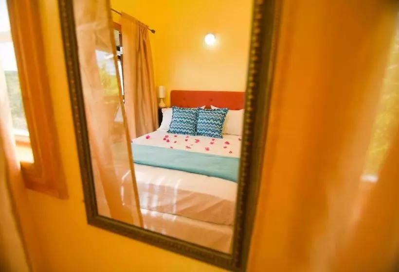 هتل Spice Bay Suites