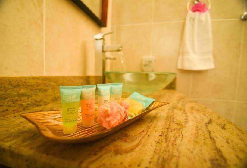 هتل Spice Bay Suites