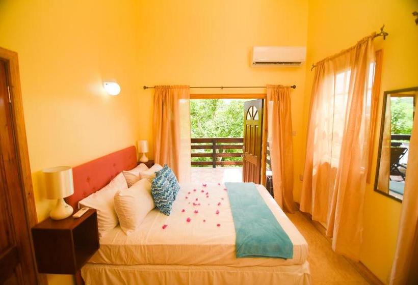 هتل Spice Bay Suites