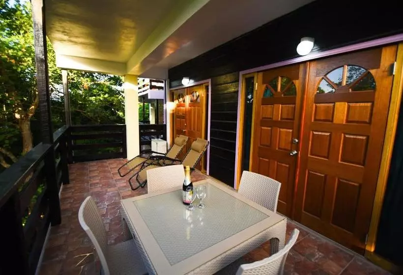 هتل Spice Bay Suites