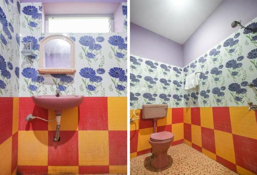 호텔 Spot On 65272 Ganapathy Lodge