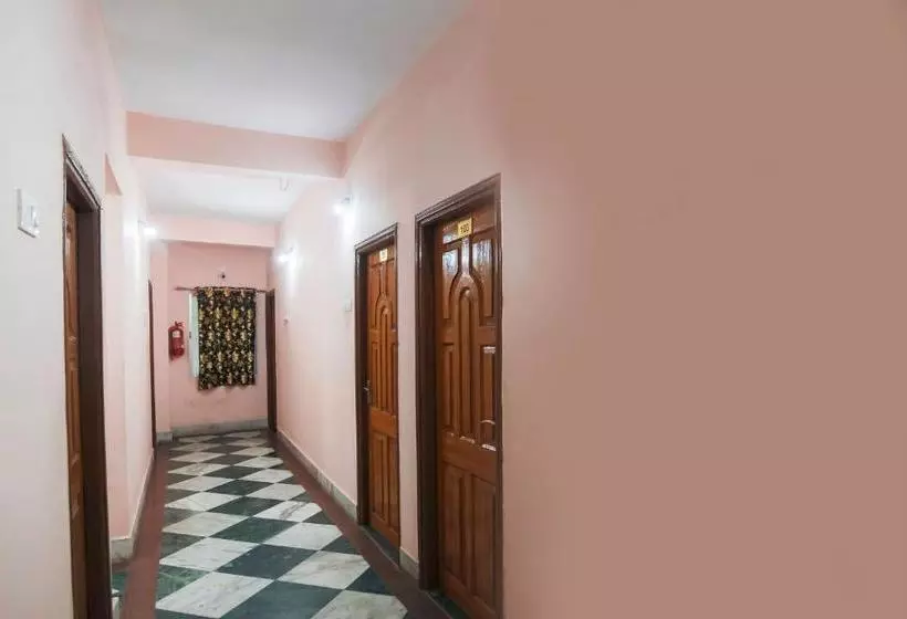 Hotelli Spot On 67037  Sanvi
