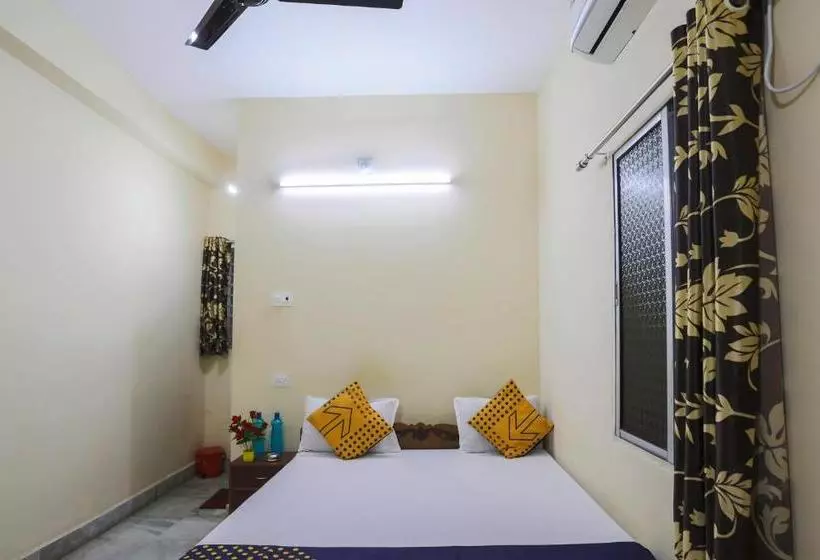 Hotelli Spot On 67037  Sanvi