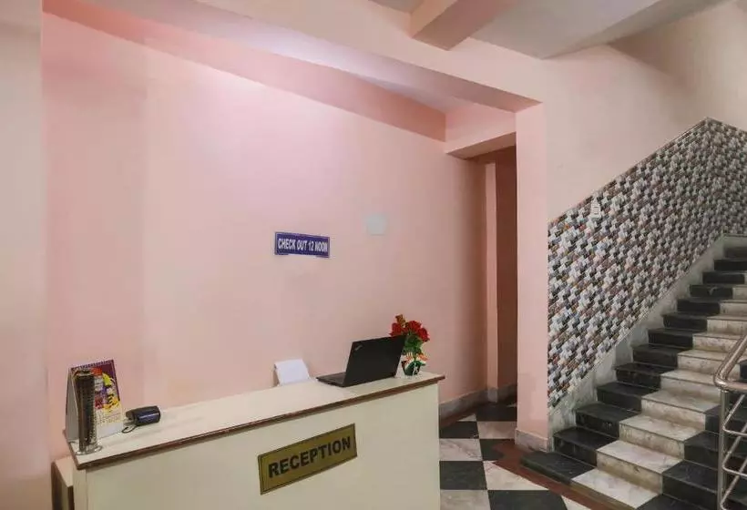 Hotelli Spot On 67037  Sanvi