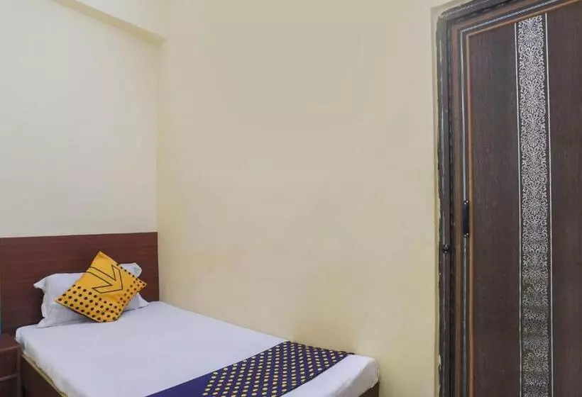 Hotelli Spot On 67037  Sanvi