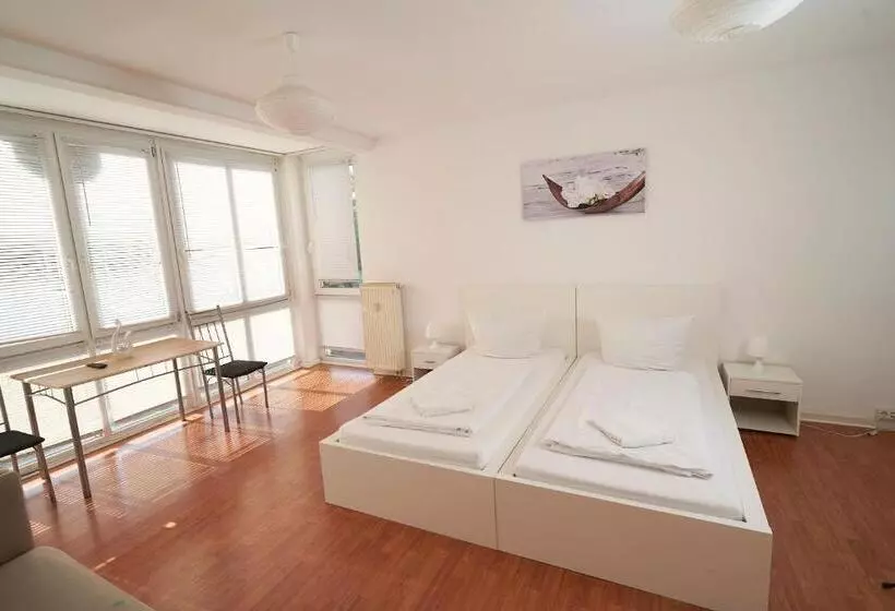 هاستل Bnb Potsdamer Platz   Rooms & Apartments