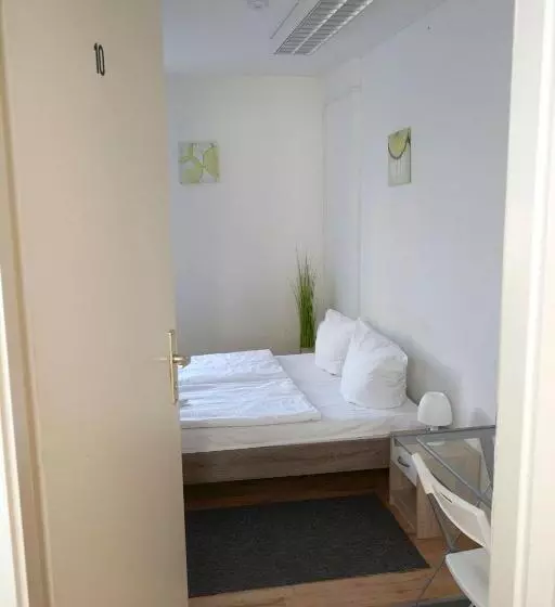 هاستل Bnb Potsdamer Platz   Rooms & Apartments