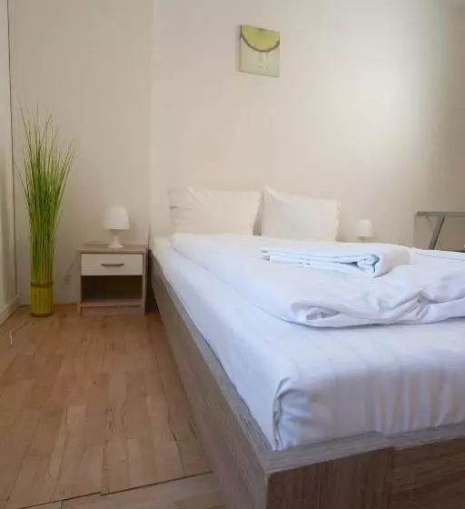 هاستل Bnb Potsdamer Platz   Rooms & Apartments