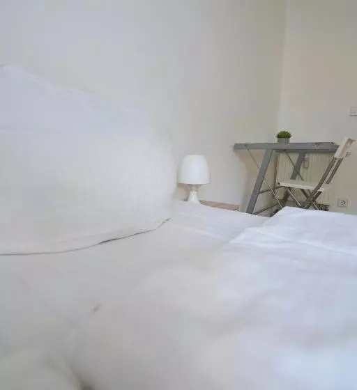 هاستل Bnb Potsdamer Platz   Rooms & Apartments