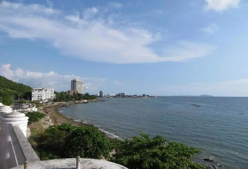 هتل Oyo 350 Mae Saeng Place