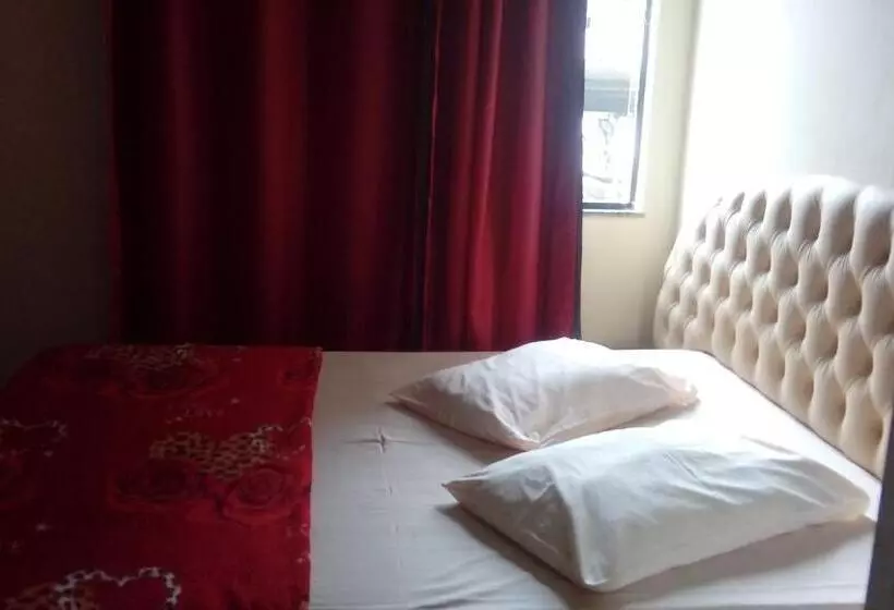 Hotelli Vitória Center Plaza Praça