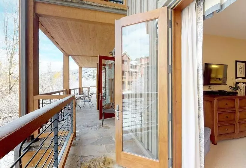 Countryside At Snowmass   Coraltree Residence Collection