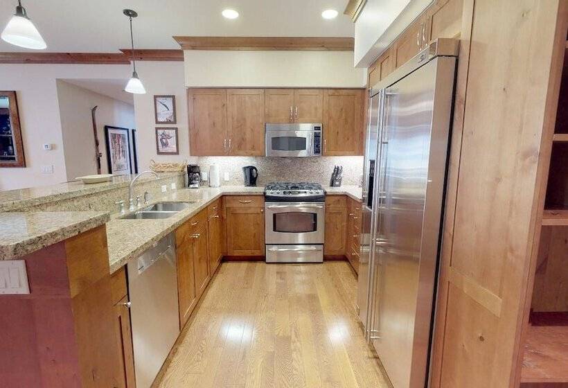 Countryside At Snowmass   Coraltree Residence Collection