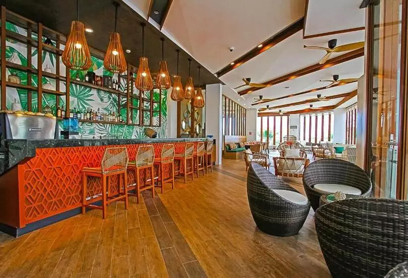 Hotelli Best Western Plus The Ivywall Resortpanglao