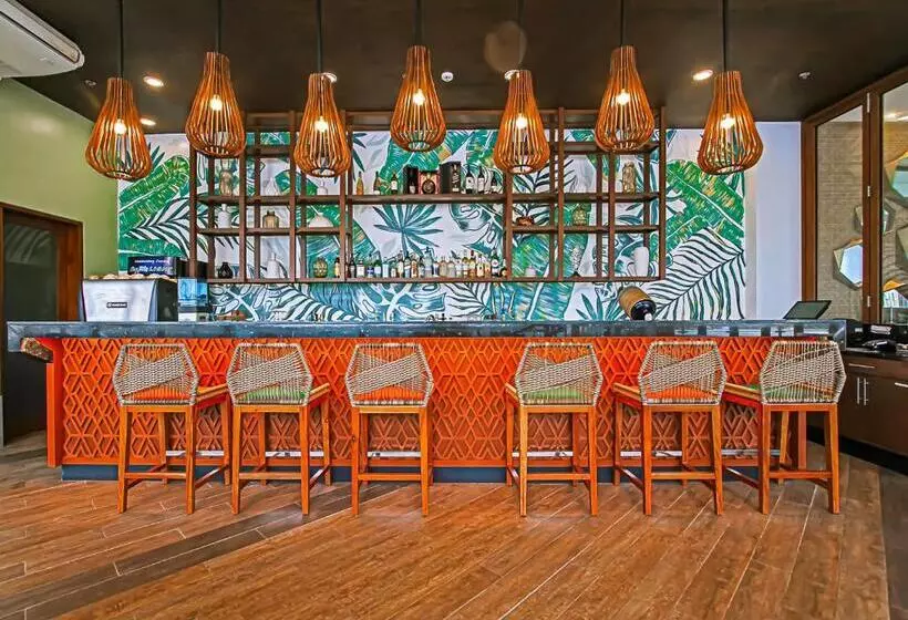 Hotelli Best Western Plus The Ivywall Resortpanglao