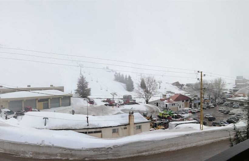 هتل Planet Suites