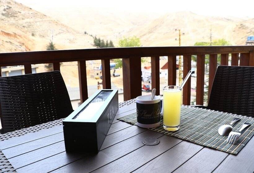 هتل Planet Suites