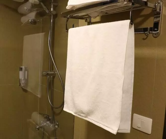 هتل Planet Suites