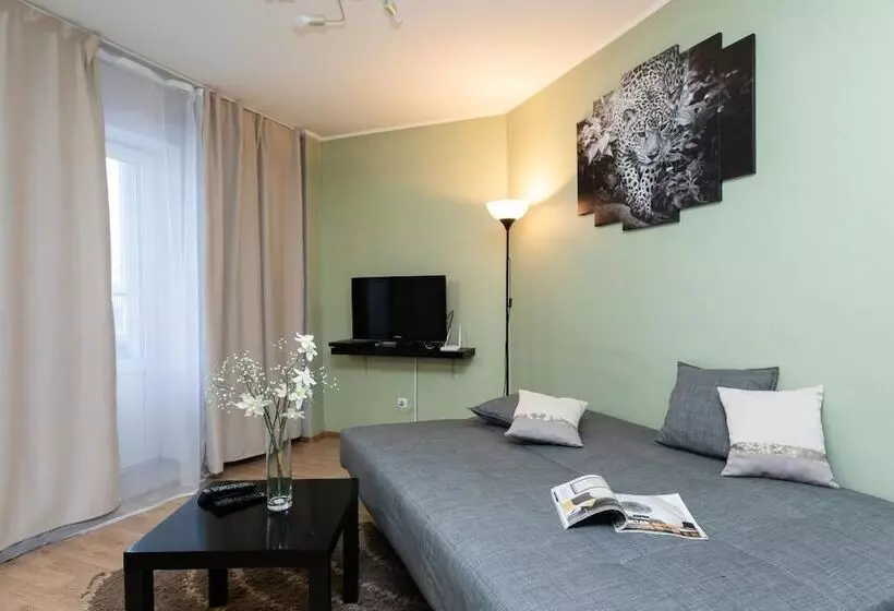 Apartment Etazhydaily Soyuznaya Shchorsa