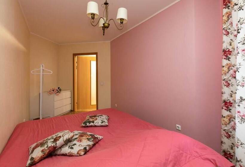 Apartment Etazhydaily Soyuznaya Shchorsa