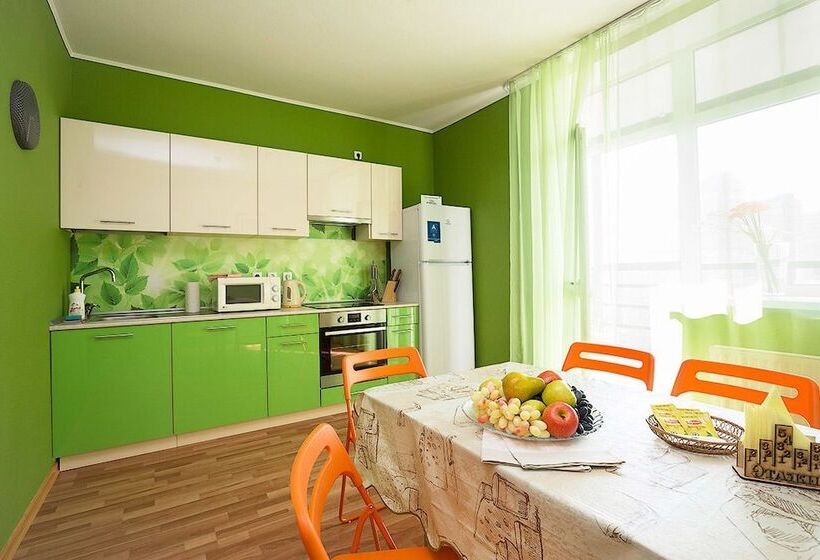 Apartment Etazhydaily Soyuznaya Shchorsa