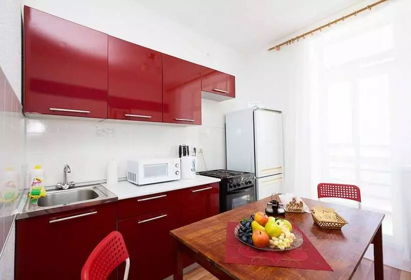 Apartment Etazhydaily Soyuznaya Shchorsa