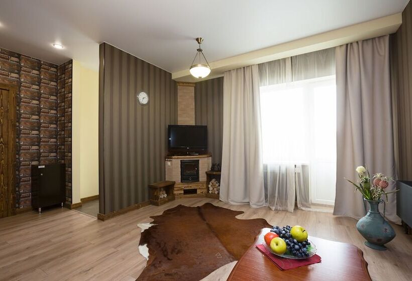 Apartment Etazhydaily Soyuznaya Shchorsa