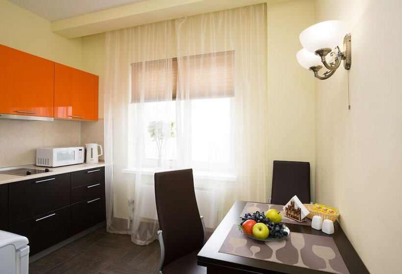 Apartment Etazhydaily Soyuznaya Shchorsa