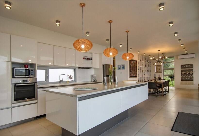 L'agua By Island Properties Online