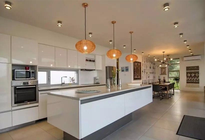 L'agua By Island Properties Online