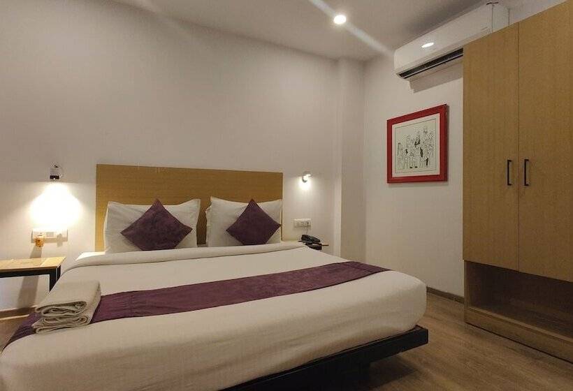 Hotel Mavens Orange Artemis Hospital Road