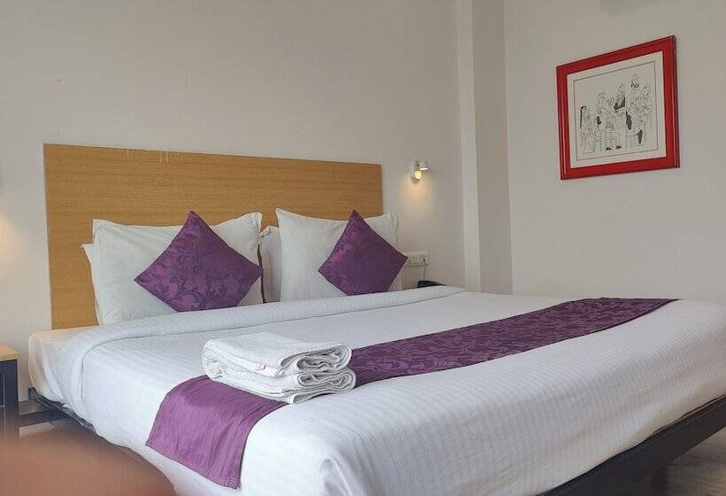 Hotel Mavens Orange Artemis Hospital Road