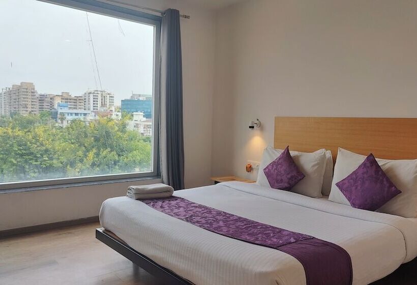 Hotel Mavens Orange Artemis Hospital Road