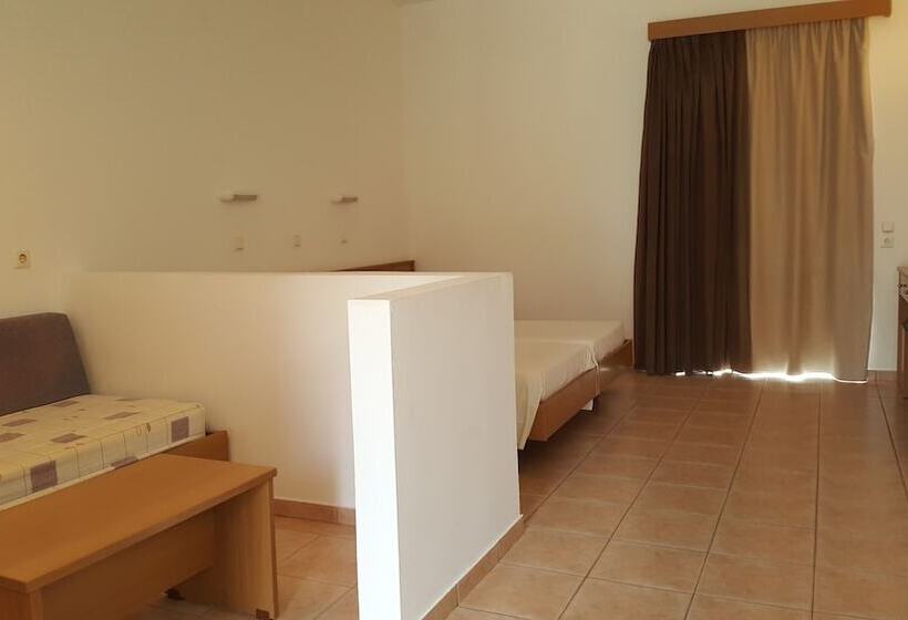 Отель Pefkos Blue