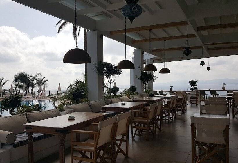 Отель Pefkos Blue