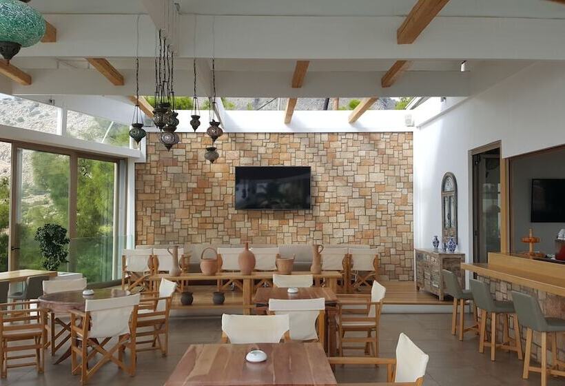 Отель Pefkos Blue