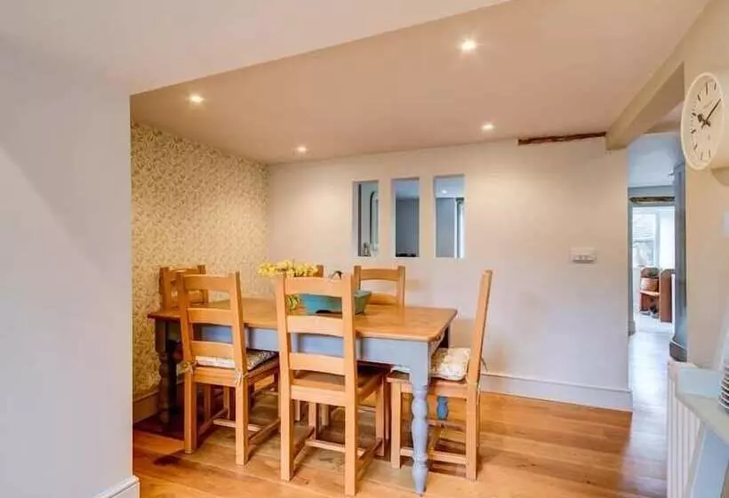Woodbine Cottage