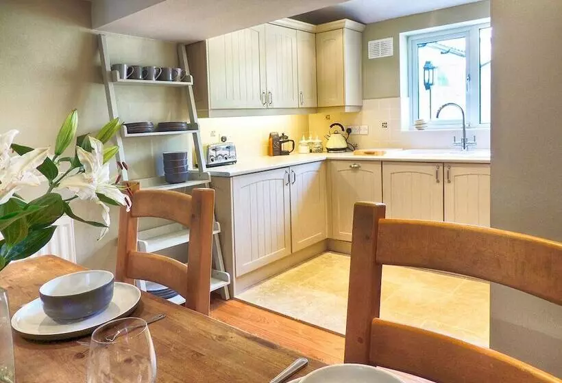 Woodbine Cottage