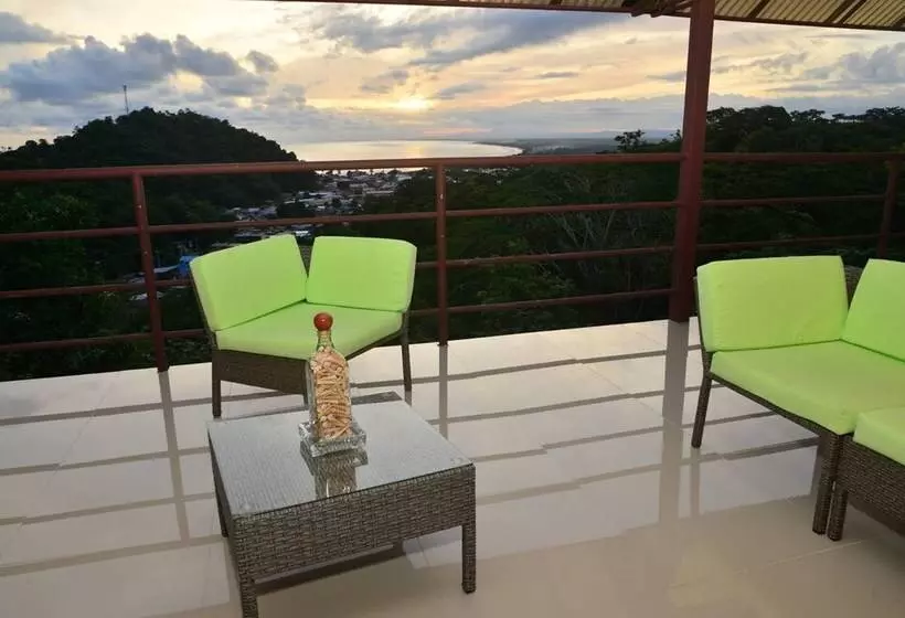 Hotelli Vista Del Pacifico