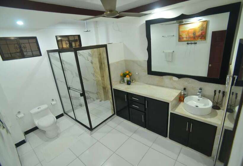 هتل Vista Del Pacifico