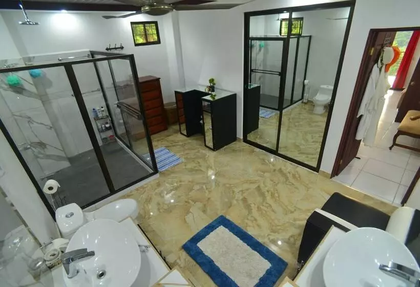 Hotelli Vista Del Pacifico